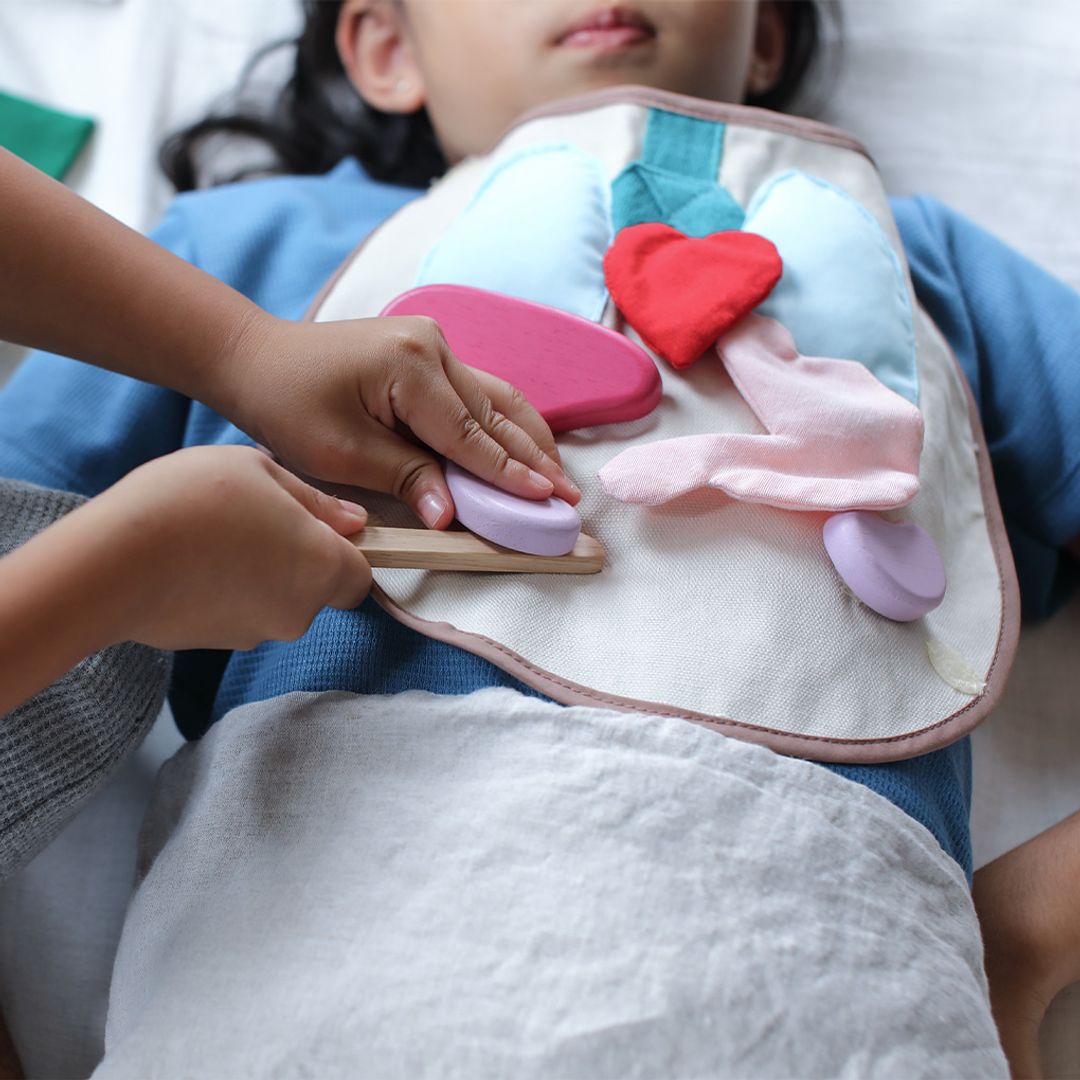 PlanToys Surgeon Pretend Play Set with Organ Mat