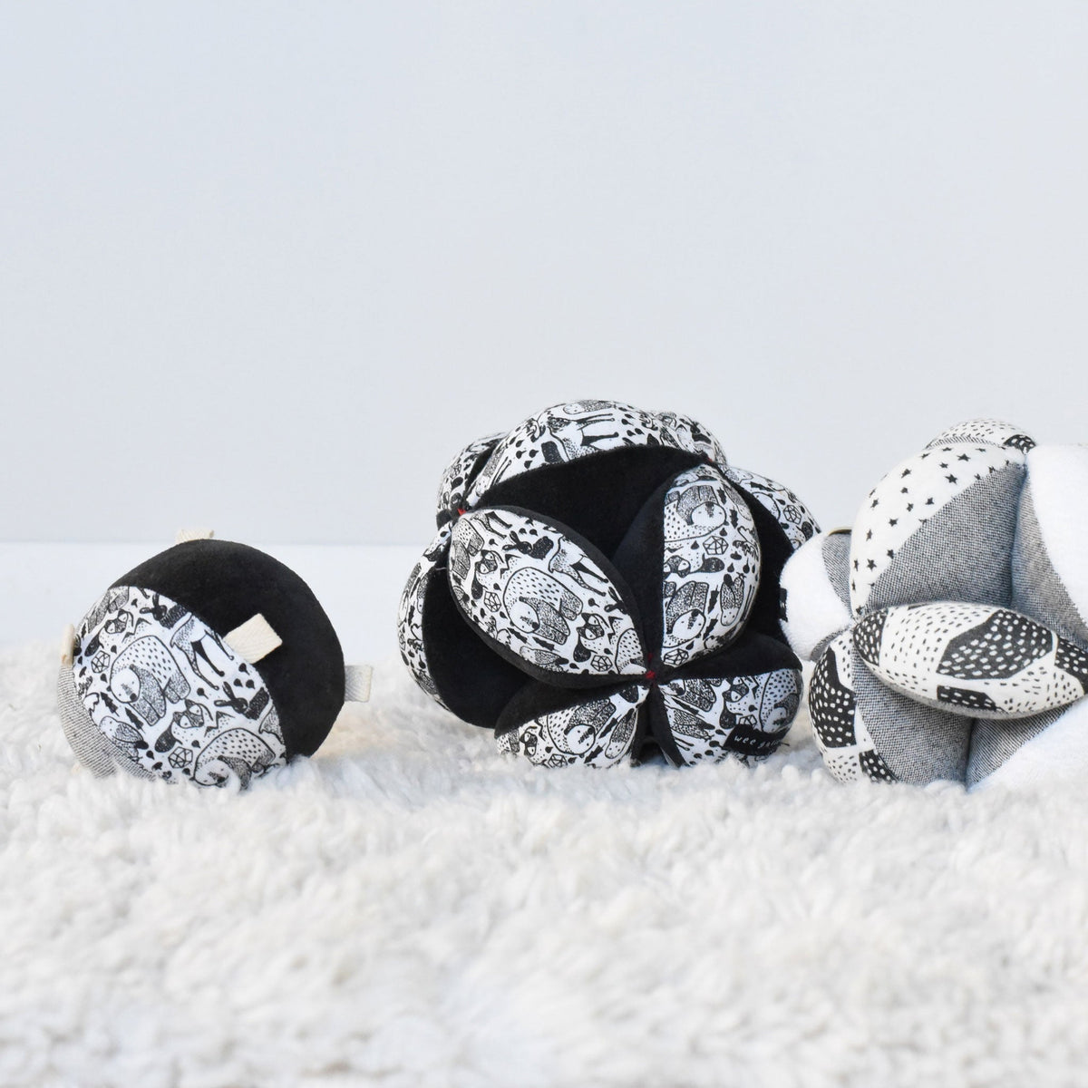 Taggy Ball with Rattle - Nordic - The Baby Penguin