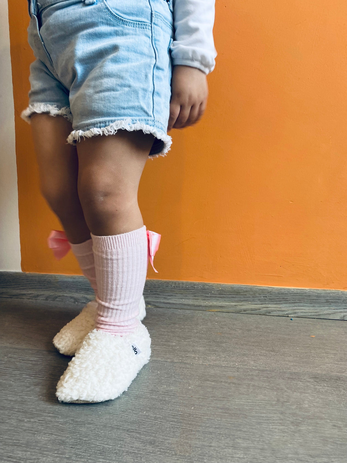Tedy Baby Booties House Slippers, Non-Slip Sole, Organic Cotton Lining, Home Nursery Shoes White - The Baby Penguin