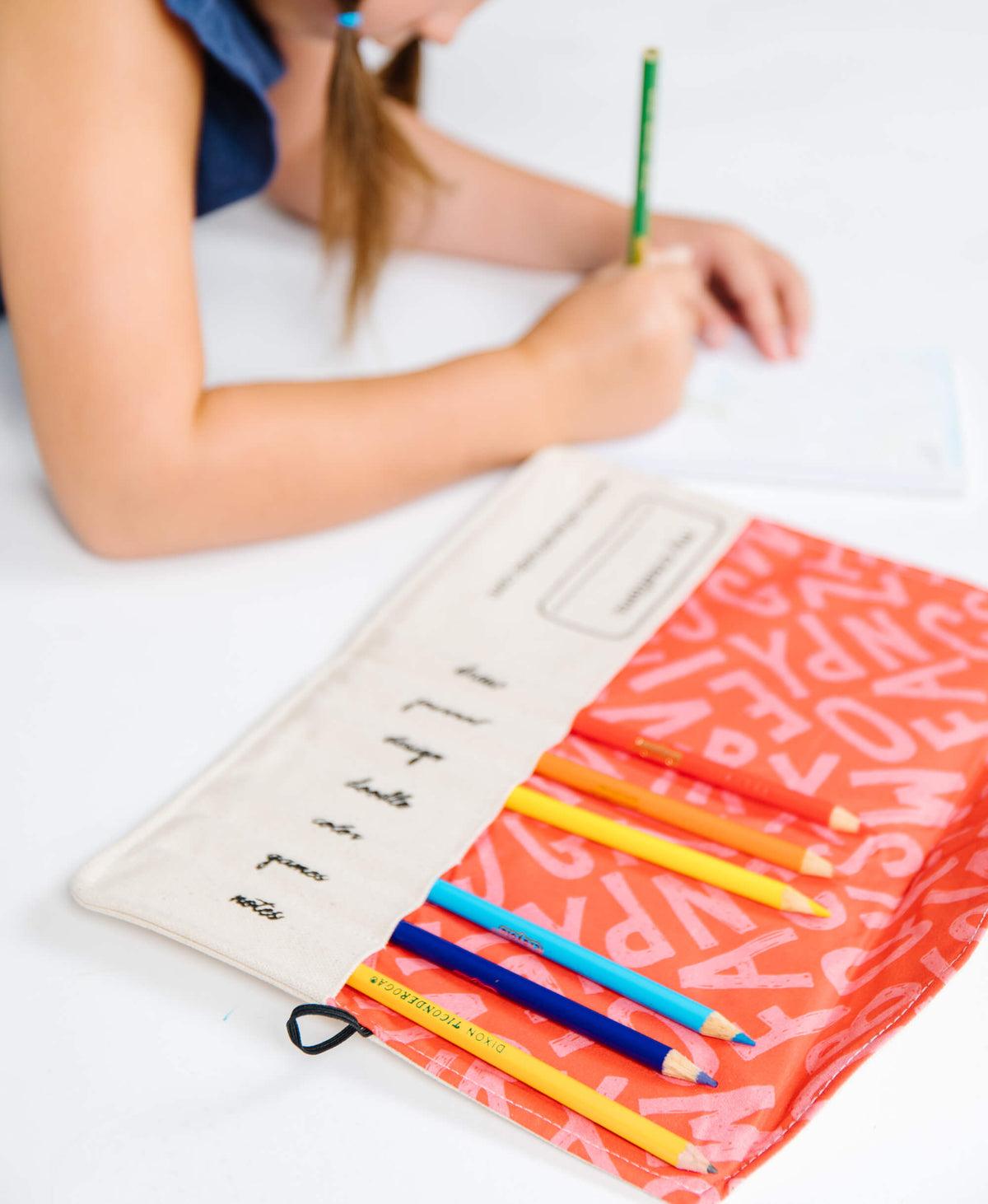 Travel Pencil Case: "My daughter loved it, beautiful design" - The Baby Penguin