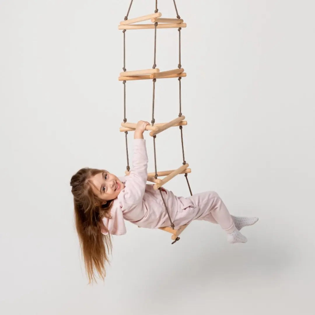 Triangle rope ladder for kids - The Baby Penguin