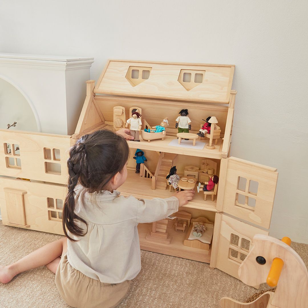 PlanToys Victorian Dollhouse Furniture Set