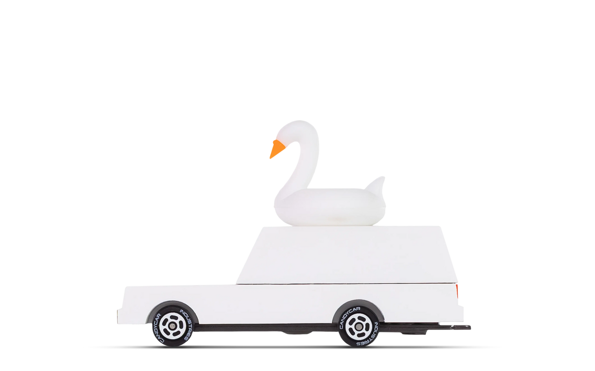 White Swan Wagon | Cars | The Baby Penguin