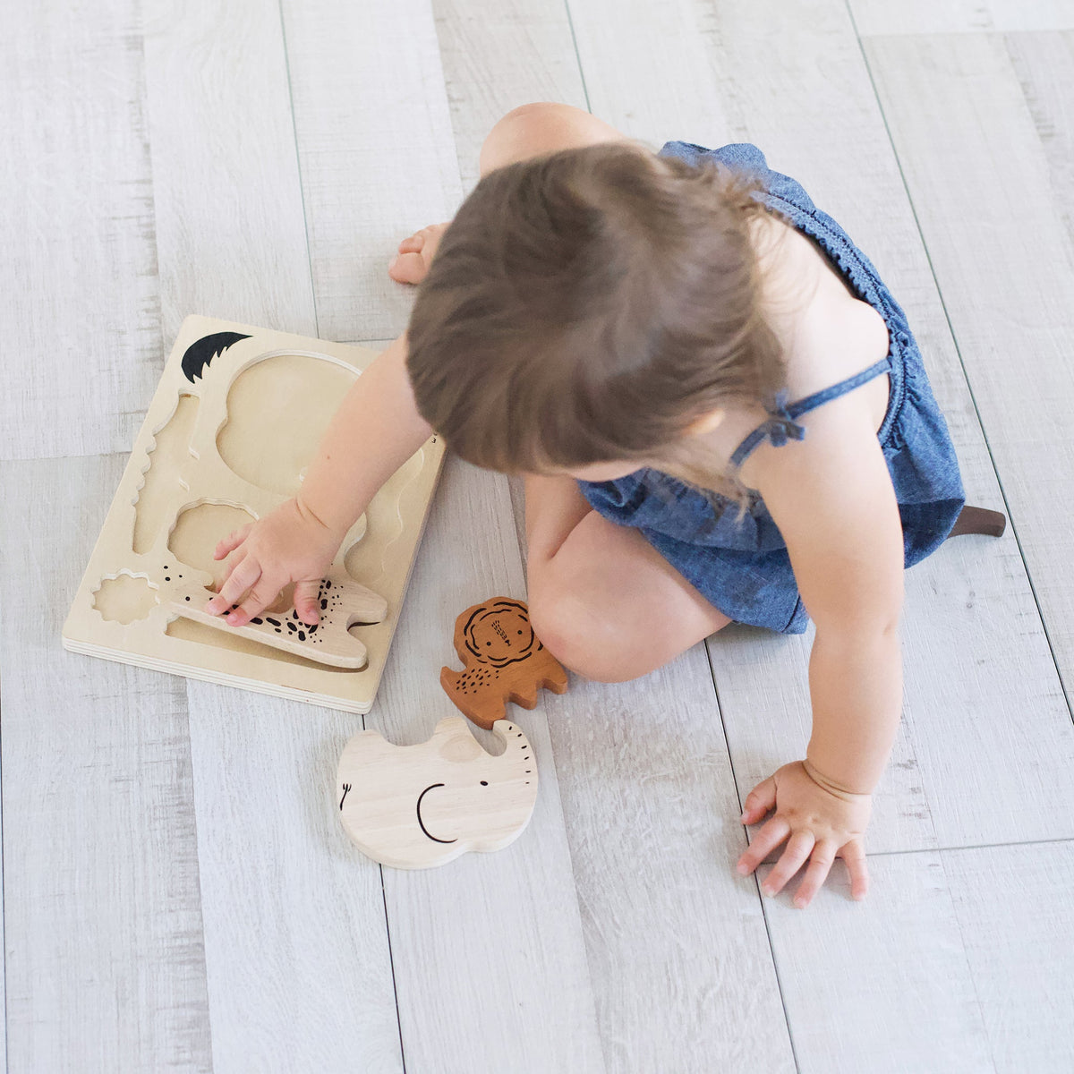 Wooden Tray Puzzle - Safari Animals - The Baby Penguin
