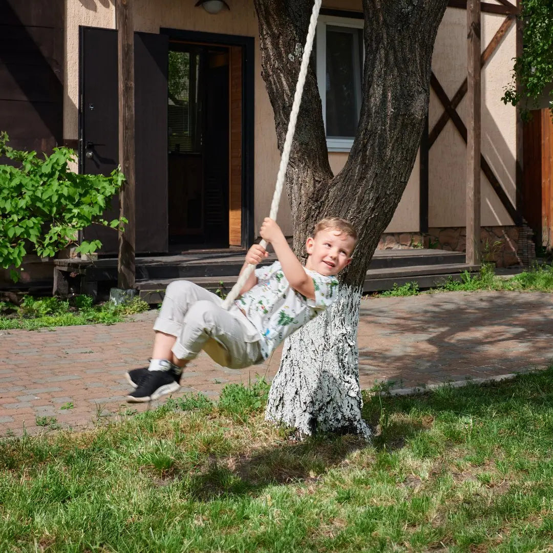 Wooden rope swing for kids - The Baby Penguin