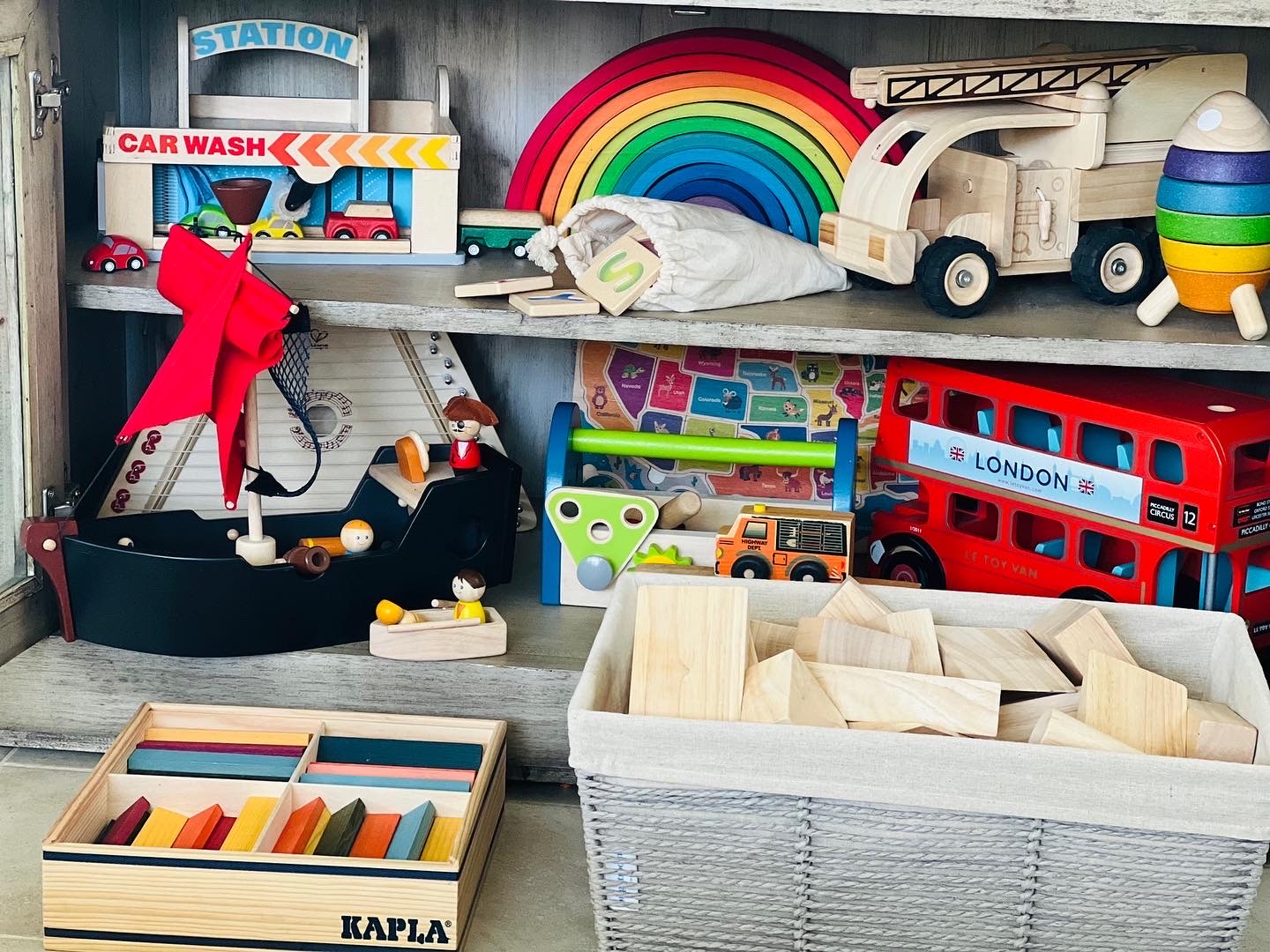 Organizing toys rotation