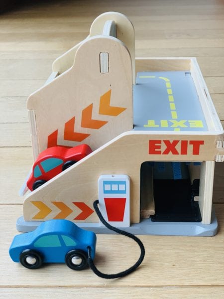 Melissa & Doug Service Station Parking Garage