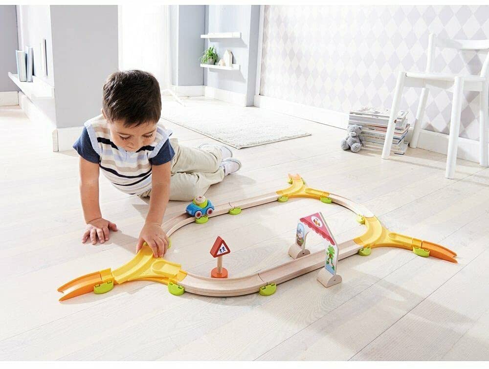 HABA Kullerbu Kringel Roundabout Play Track - 28 Piece Modular Starter Set with Wooden & Plastic Track, Ball Convertible and 3 Exciting Set-Up Variations