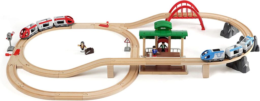 BRIO World - 33512 Travel Switching Set | 42 Piece Train Toy with Accessories and Wooden Tracks for Kids Ages 3 and Up