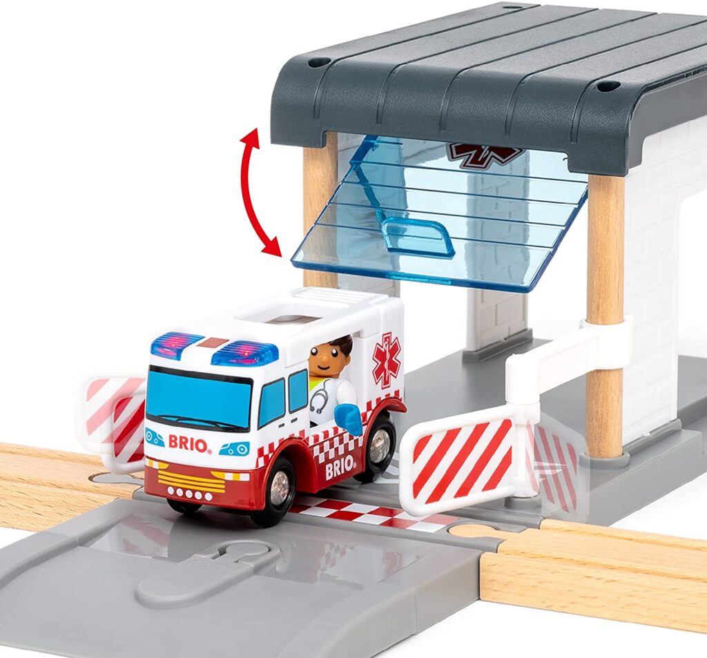 BRIO World – 36025 Rescue Team Train Set | 44 Piece Wooden Train Set Toy for Kids Age 3 Years Up