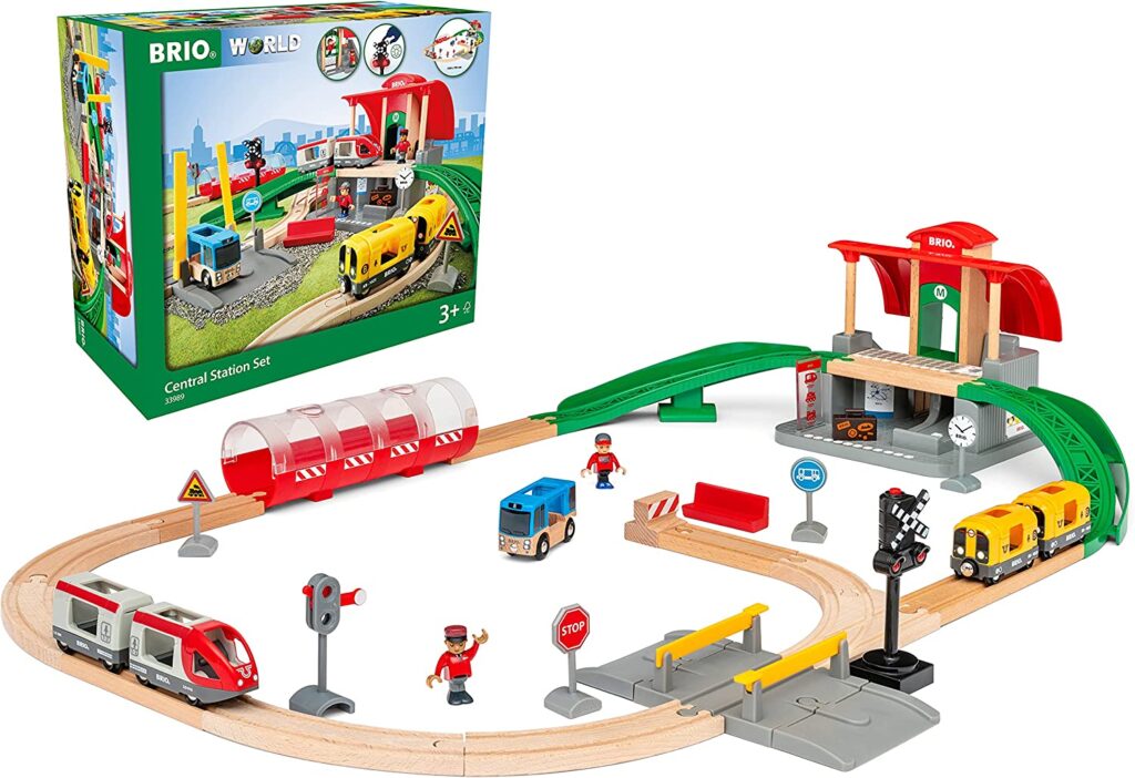 BRIO Central Station Set 33989 | BRIO WORLD | Wooden Toy Train Set | Review