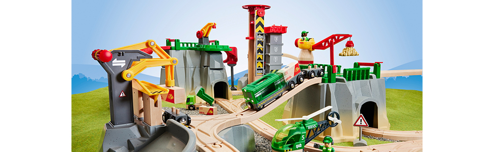 BRIO World – 36010 Cargo Mountain Set | 49 Piece Wooden Train Set Toy for Kids Age 3 Years and Up